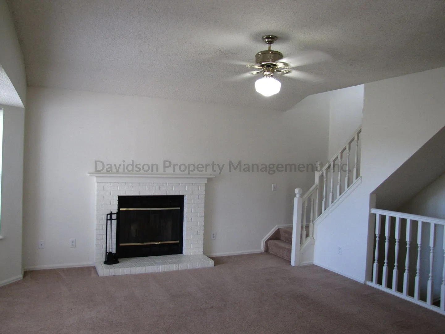 Great 4 Bedroom House in Briargate — Photo 2