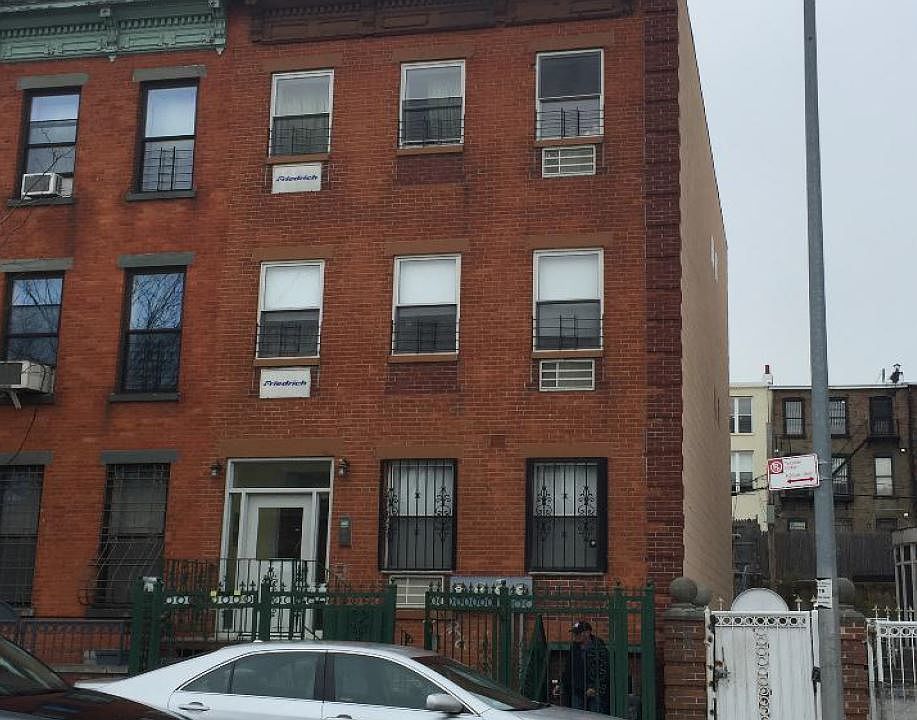 1st image of 202 A Macdougal St