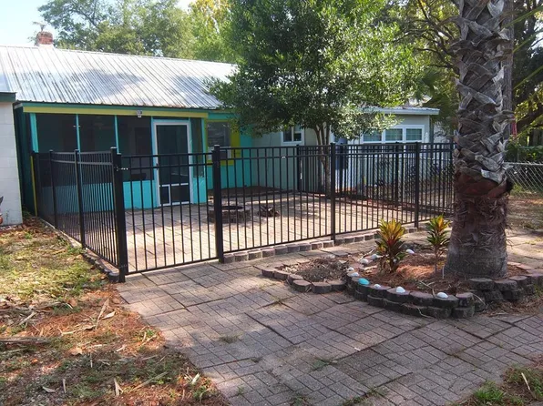 8-6 Parker, Lanark Village, FL 32323