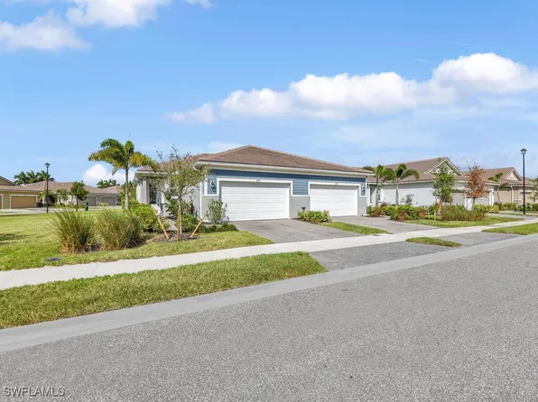 10372 Bonavie Cove Dr, Fort Myers, FL 33966