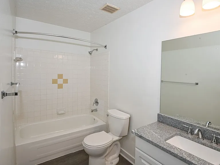 The Ridgeview Apartment — Photo 19