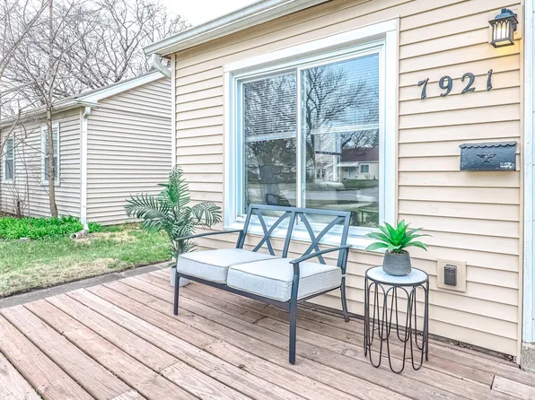 7921 Belmont Ave, Hammond, IN 46324