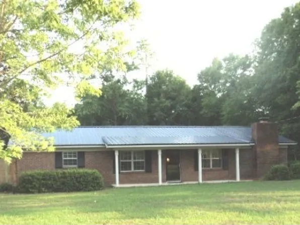 208 Dahlia Dr, Andalusia, AL 36420