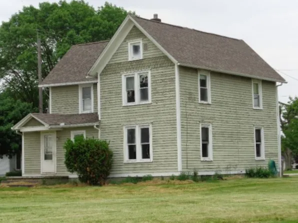 1003 14th Ave #A, Orion, IL 61273