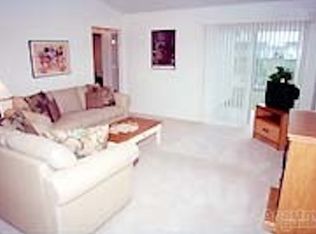 1676 Fallon Ct, Greenfield, IN 46140