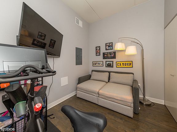 4th image of 660 W Wayman St Unit 301B