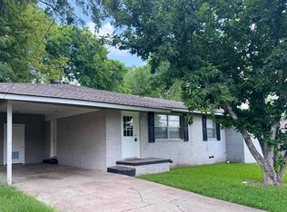 913 Centenary Dr, Longview, TX 75601