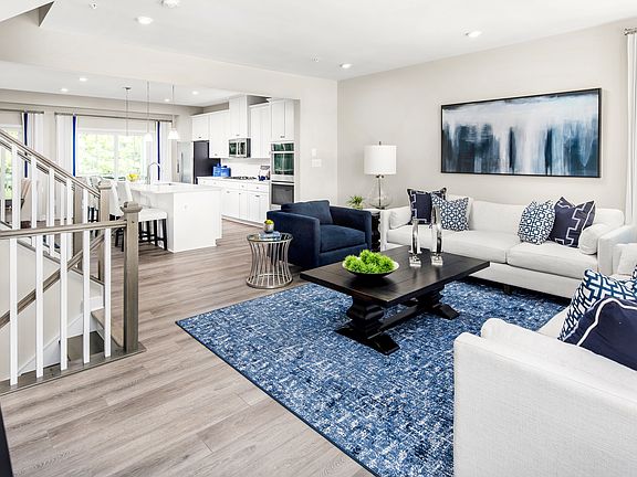 McPherson Grand Main Level Entry