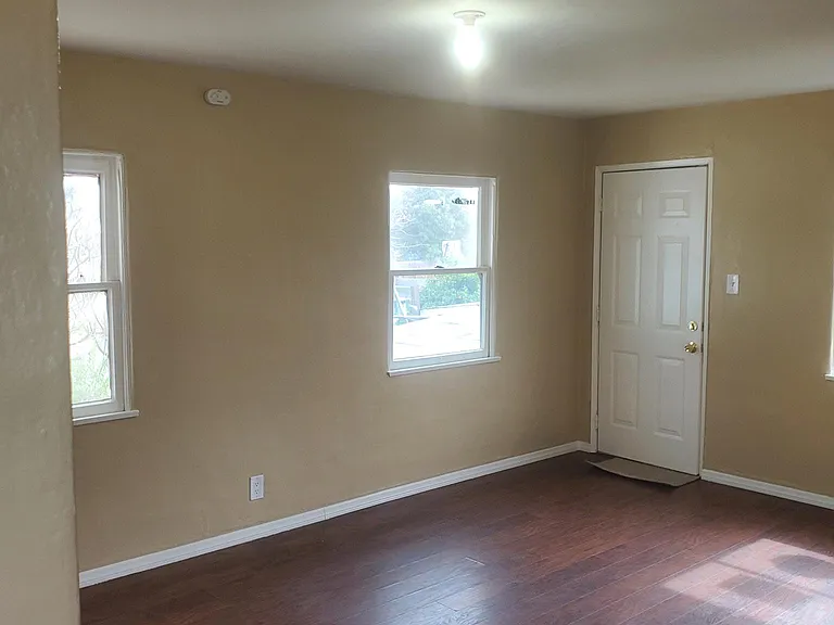 1218 D St #C — Photo 7