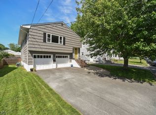 63 Maple Ave, Morris Plains, NJ 07950