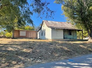 871 Tower Hill Rd, Livingston, TN 38570