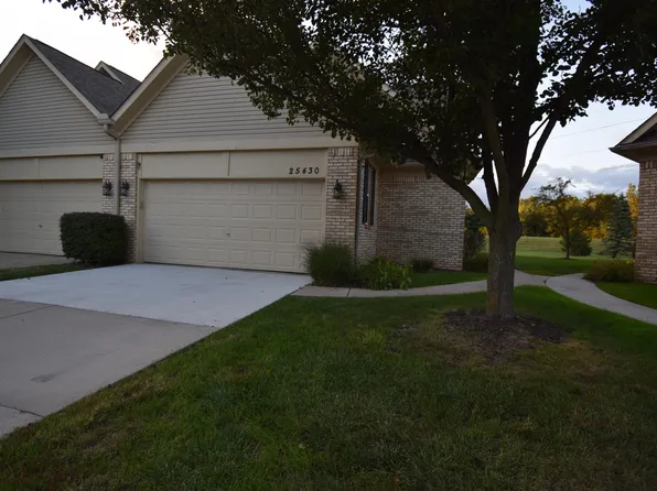 25430 Bohn Ct, Flat Rock, MI 48134