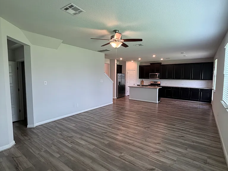 4917 Drovers Path St — Photo 8