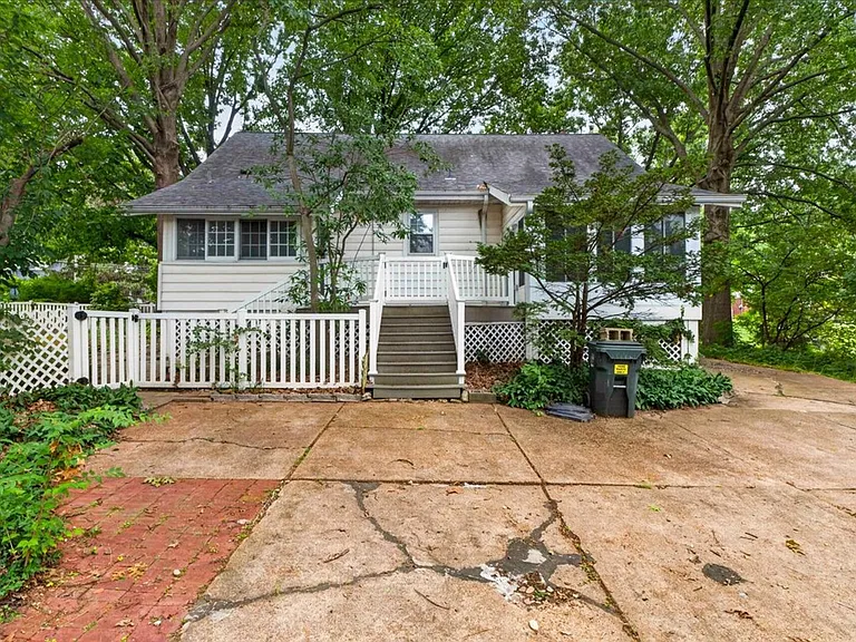7325 Sutherland Ave — Photo 40
