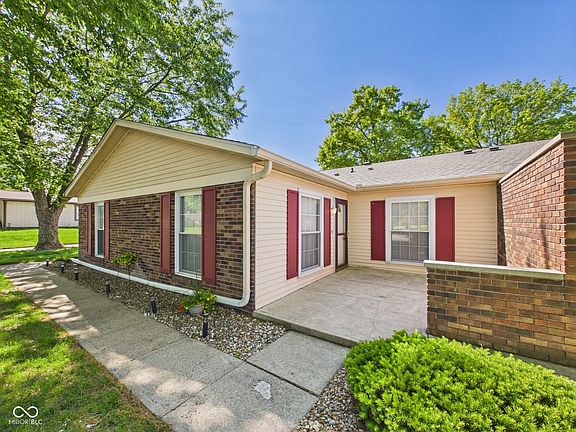 2nd image of 4401 Marlborough Dr