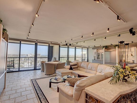 4th image of 4740 S Ocean Blvd #1702
