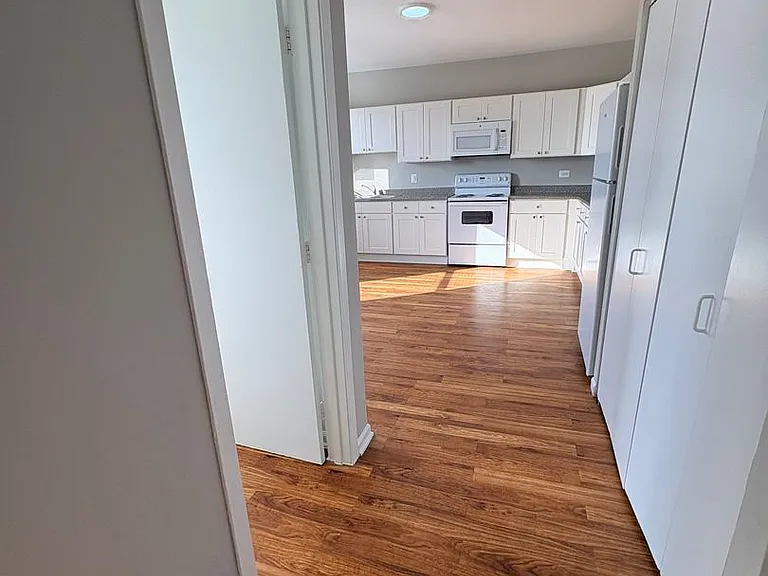5000 W Madison St — Photo 4