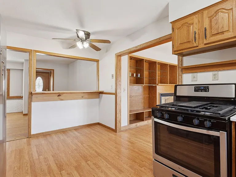 2712 Yosemite Ave S — Photo 4