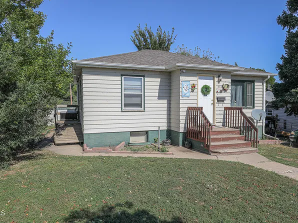 902 W Main St, Mandan, ND 58554