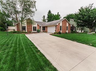 2022 Traders Xing, Fort Wayne, IN 46845