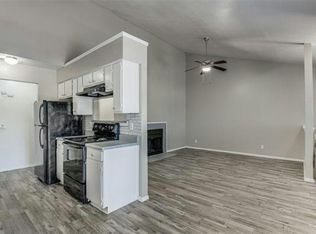 1115 Park Vista Dr APT 704, Arlington, TX 76012
