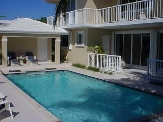 5th image of 449 Bahia Ave