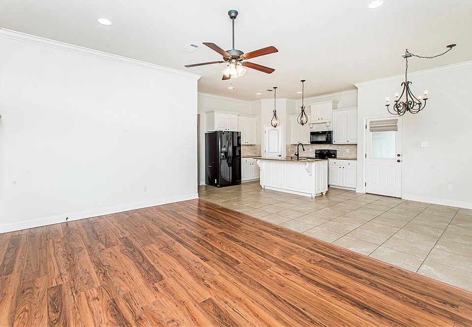 10703 Wrigley Field Ave, Denham Springs, LA 70726 Zillow