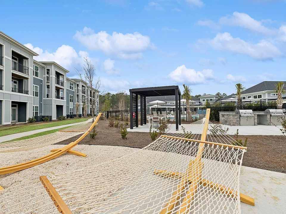 Ascend Brunswick Village apartments community photo