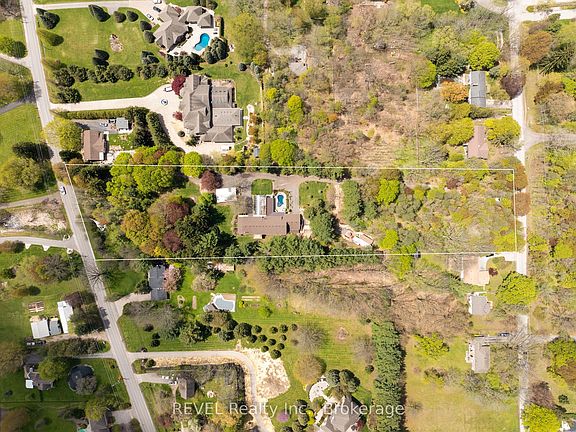 3rd image of 573 Canboro Rd