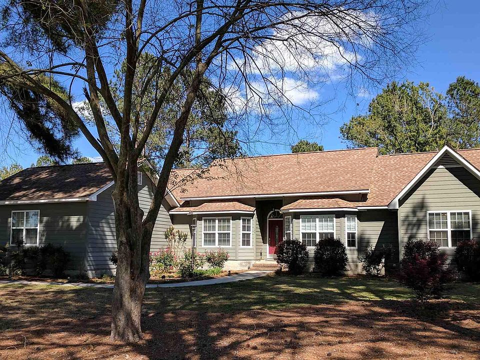 1st image of 527 Saint Andrews Cir