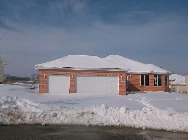 1st image of 1803 Oakbrook Ct