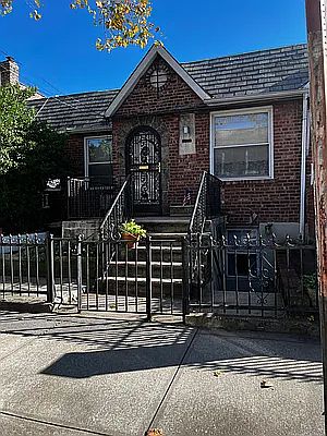 1st image of 6619 Wallaston Ct