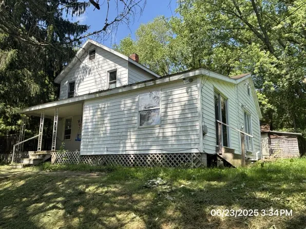 1082 Old Petroleum Center Rd, Titusville, PA 16354
