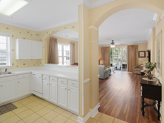 2nd image of 6015 Catalina Dr. #921