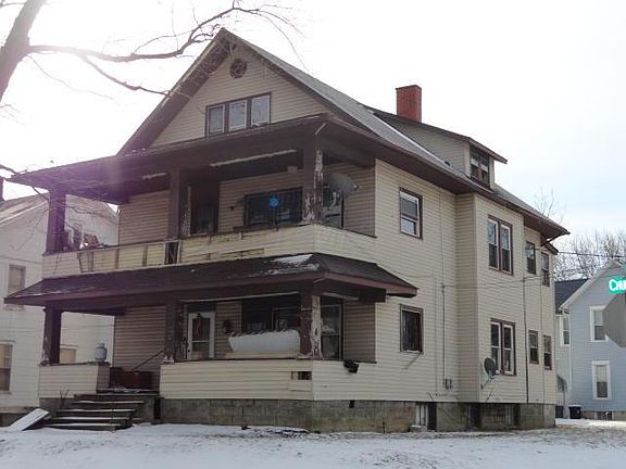 3rd image of 569 E Church St