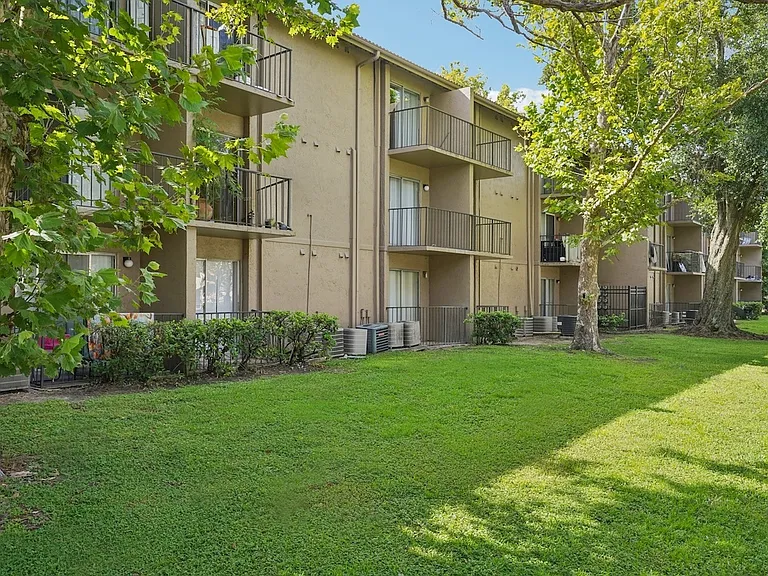 Waterview Crossing Apartments — Photo 34