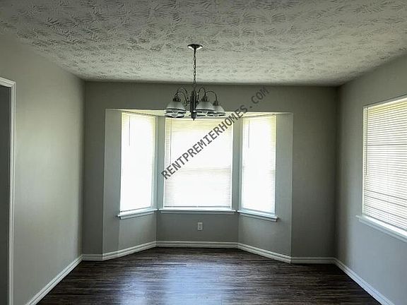 2nd image of 228 N Choctaw Ave