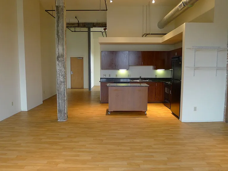 The Lofts at New Amsterdam — Photo 26