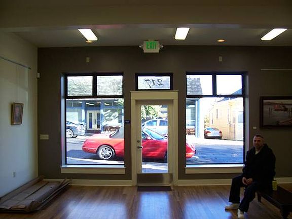 5th image of 217 W Richmond Ave