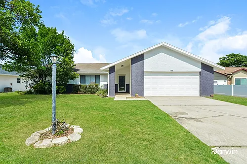 589 Tyler Ave Photo 1