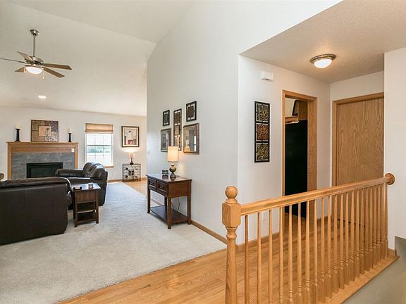 5th image of 1005 Cory Ct