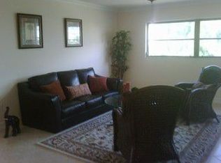 825 Ketch Dr APT 200, Naples, FL 34103