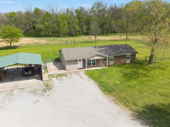 32276 S 4400th Rd, Big Cabin, OK 74332