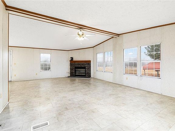 5th image of 2000 Pine Log Rd