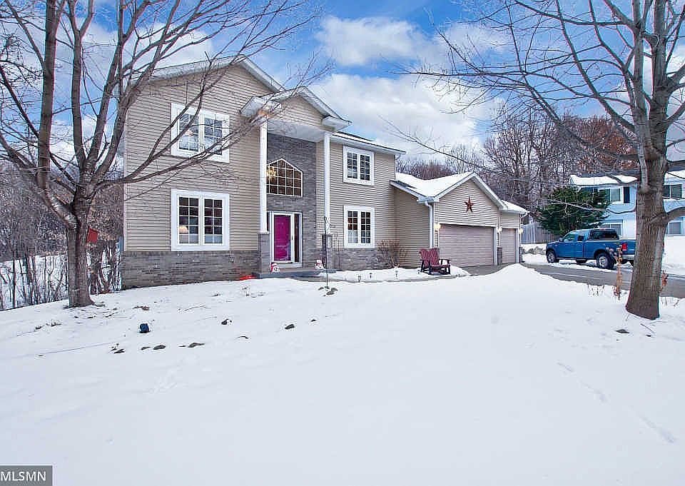 1st image of 3200 Skyview Dr