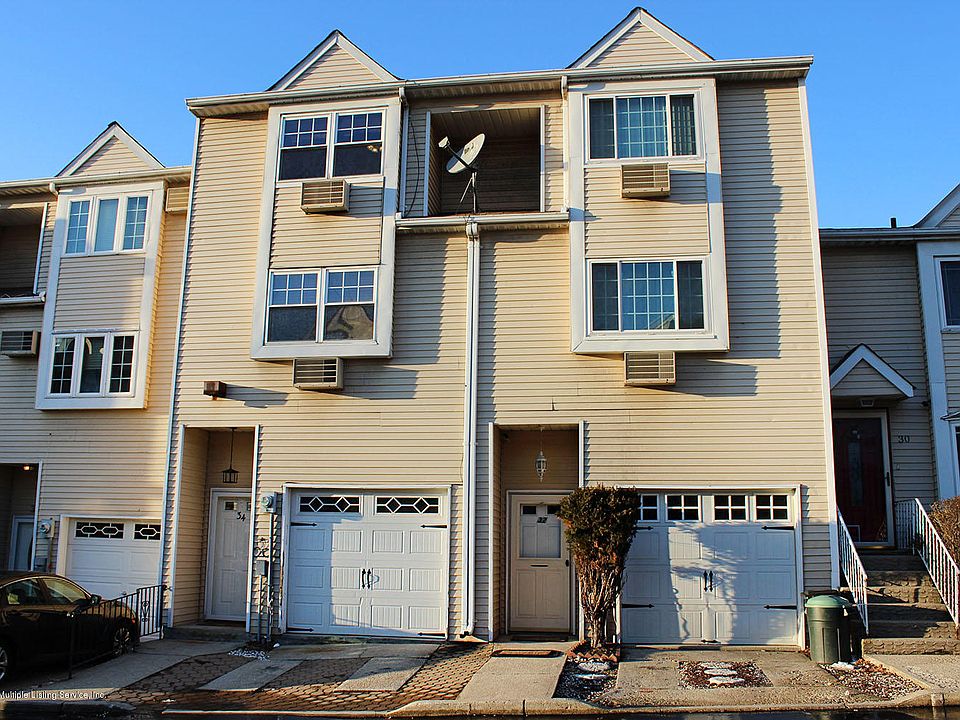 1st image of 34 Northport Ln
