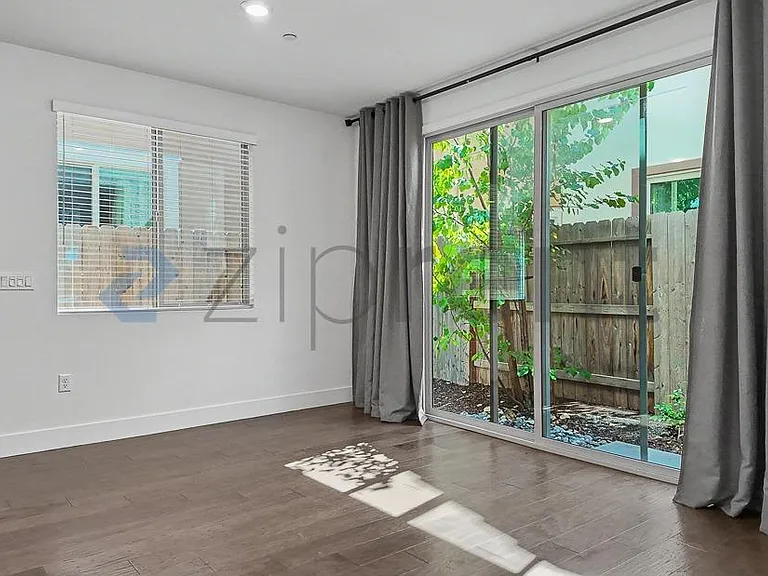 10568 Trill Way — Photo 18