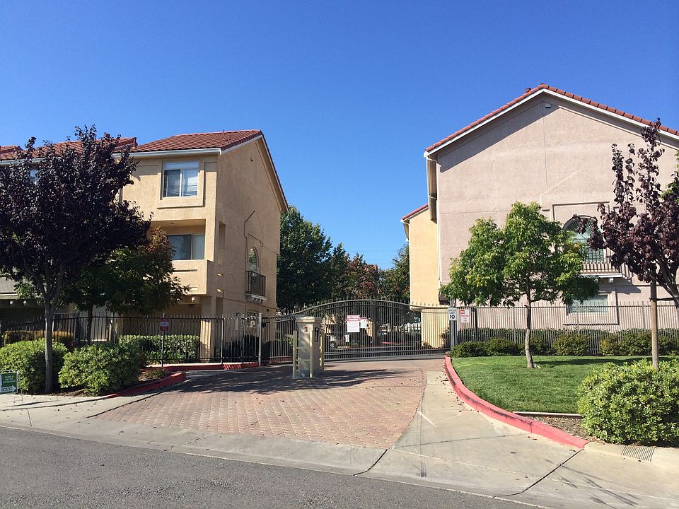 1st image of 25111 Angelina Ln