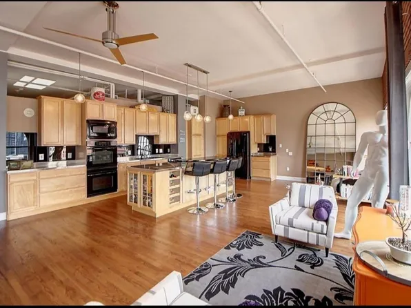 1555 California St APT 605, Denver, CO 80202