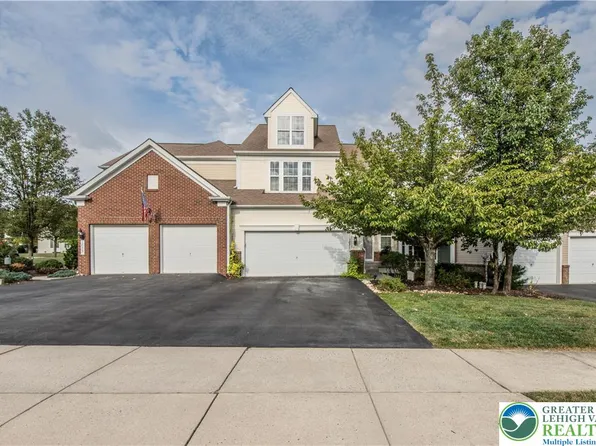 1871 Emerald Dr S, Orefield, PA 18069